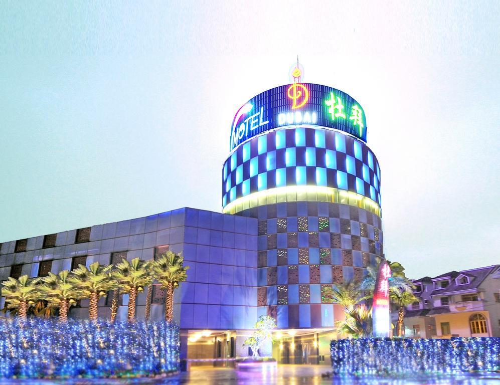Dubai Motel Yilan Екстер'єр фото